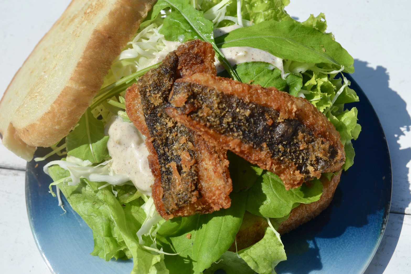 【今治産アイゴ】を使ったオリジナルフィッシュサンドの販売