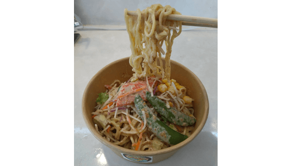 ラーメンサラダ