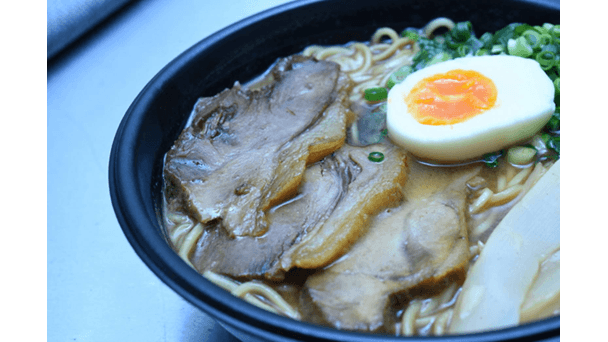 猪骨猛進ラーメン